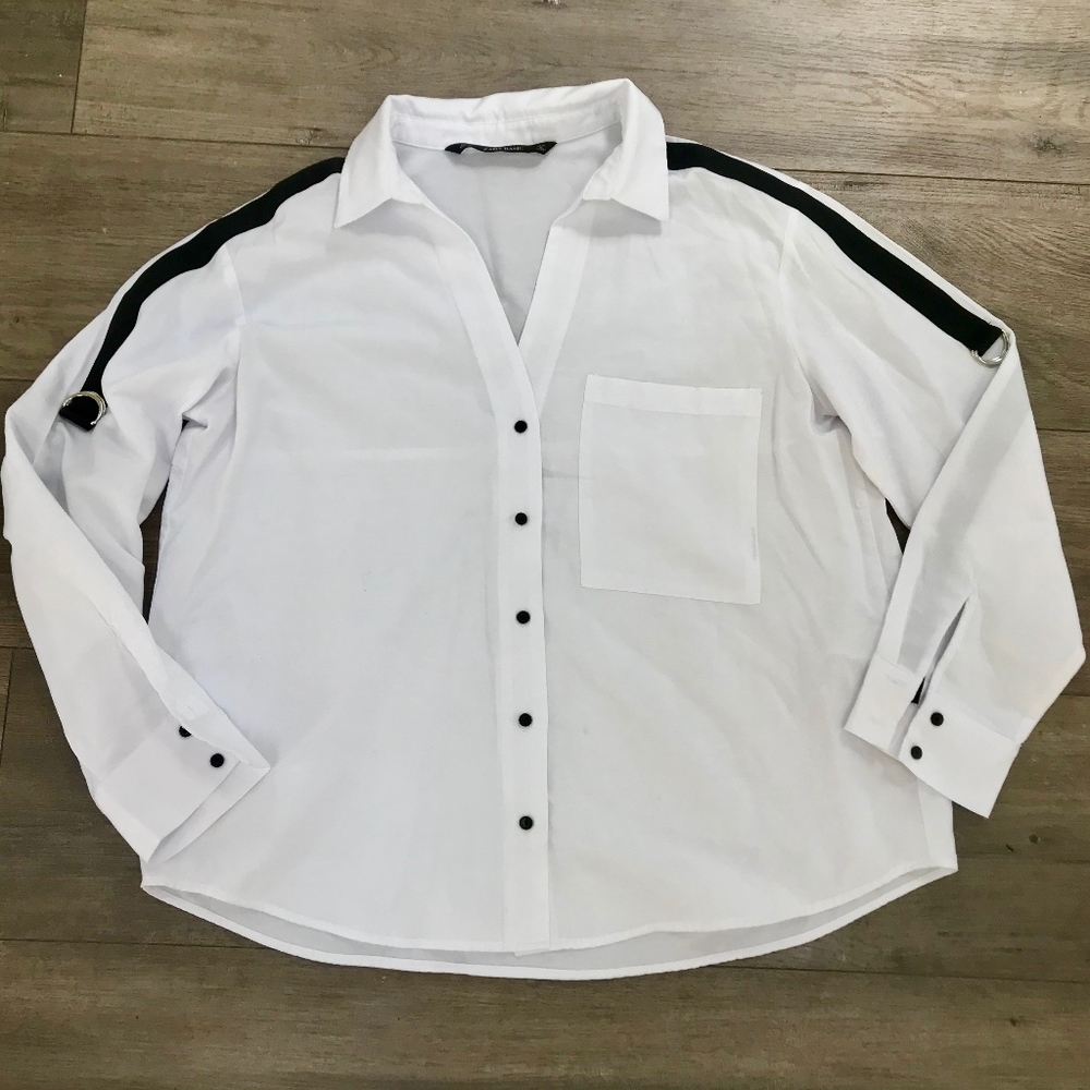 ZARA BASICS WHITE COLLARD SHIRT BLACK STRIPE